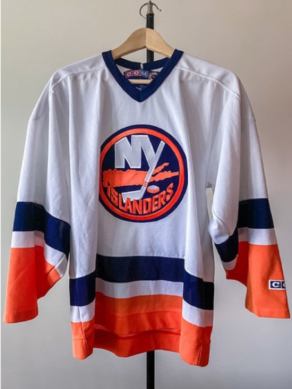 New York Islanders Jersey - Adult Medium - CCM